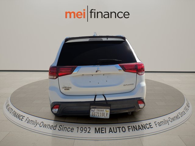 2018 Mitsubishi Outlander LE
